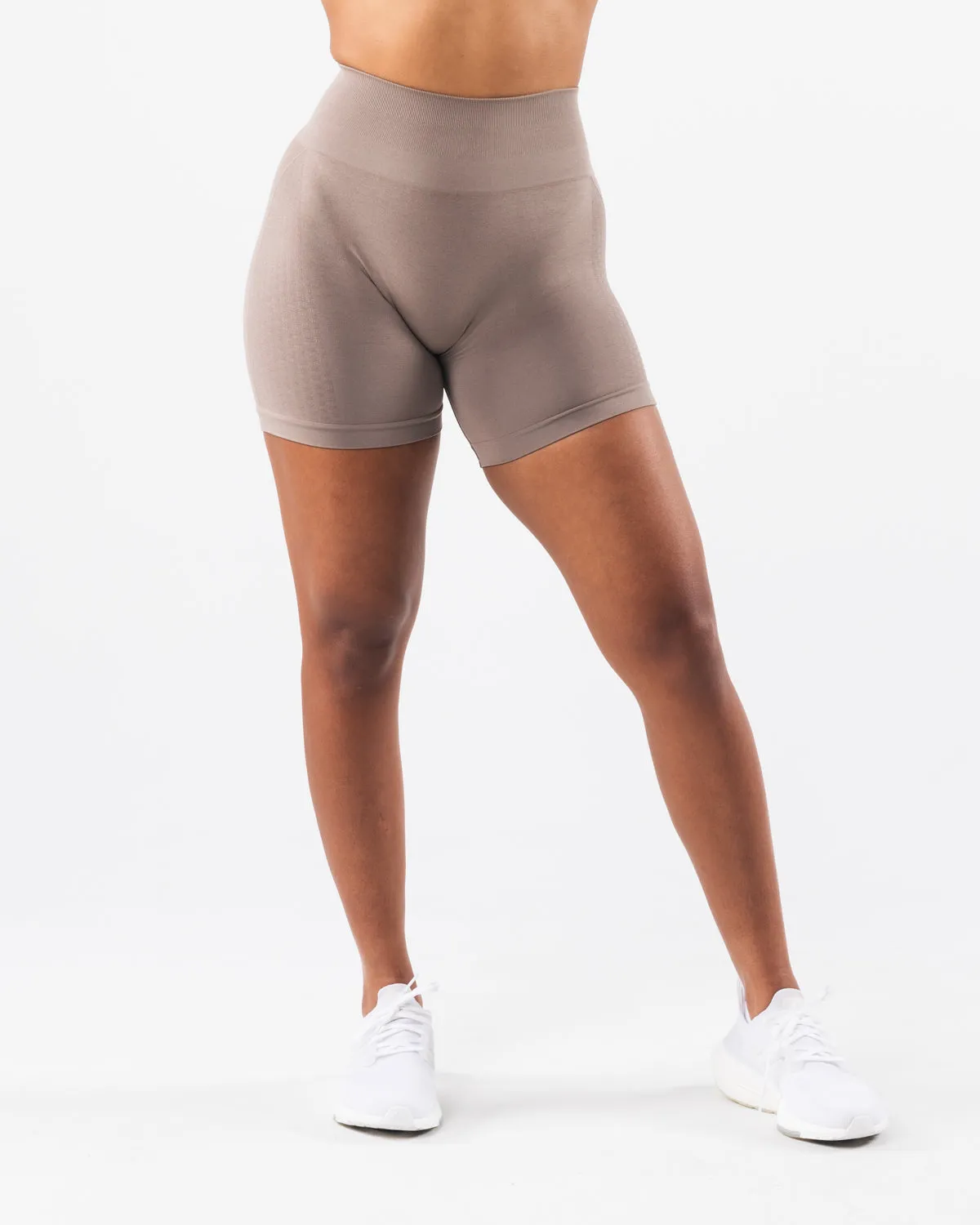 Amplify Contour Short 5 - Mocha