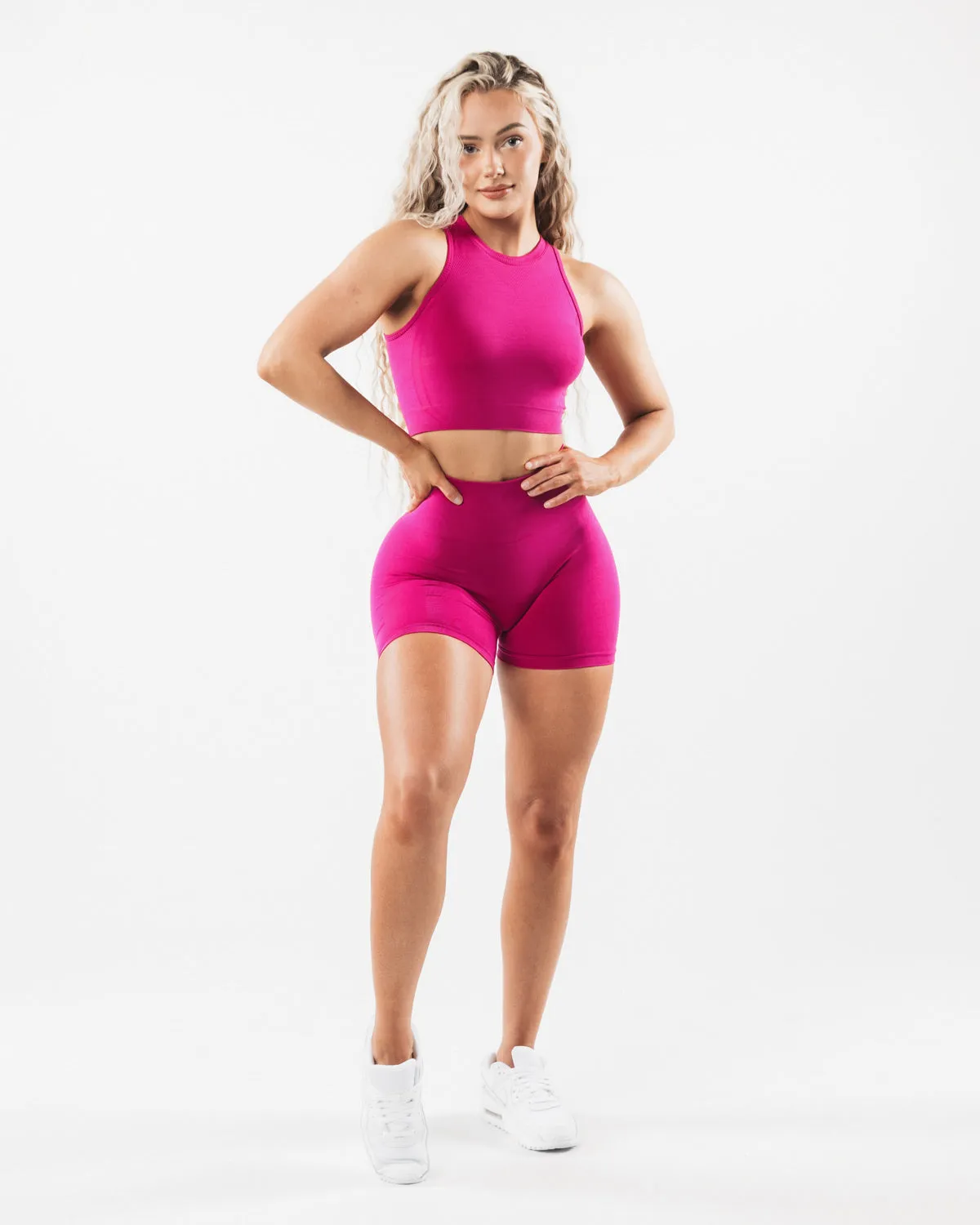 Amplify Short 4.5 - Magenta