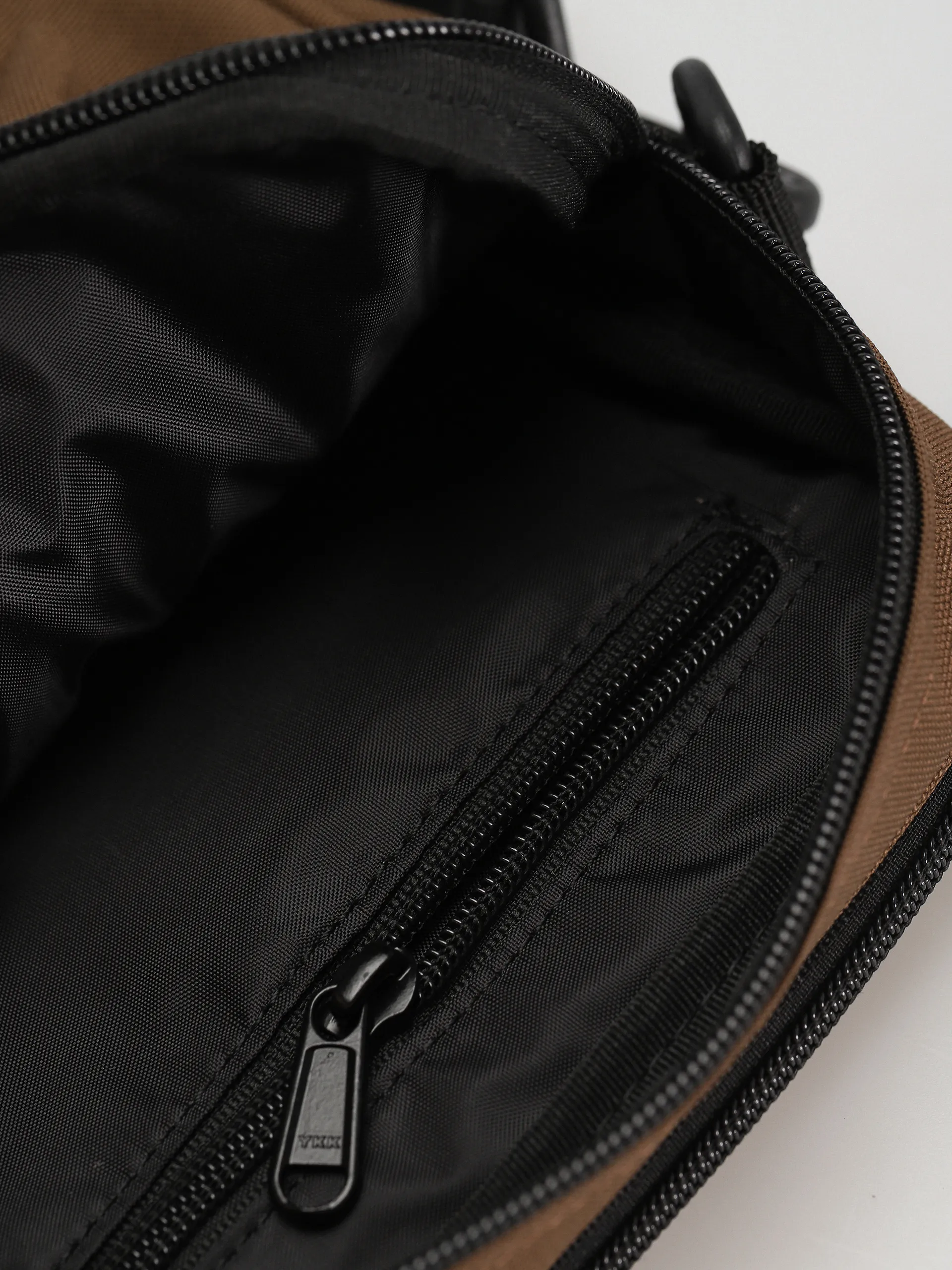 Carhartt WIP Bag Essentials (lumber)