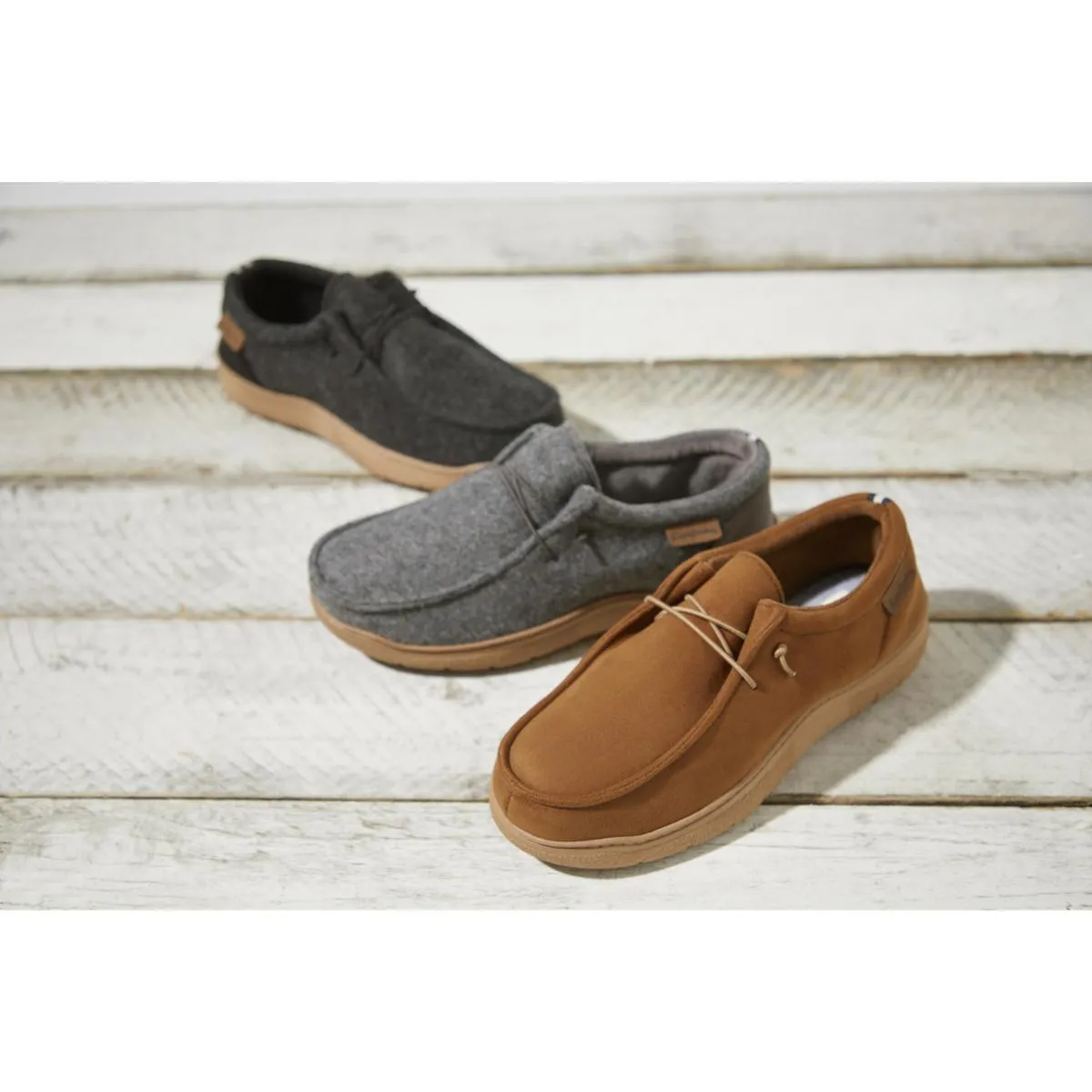      Dearfoams Men's Indoor/Outdoor Chukka Closed Back Slipper - Bennett     