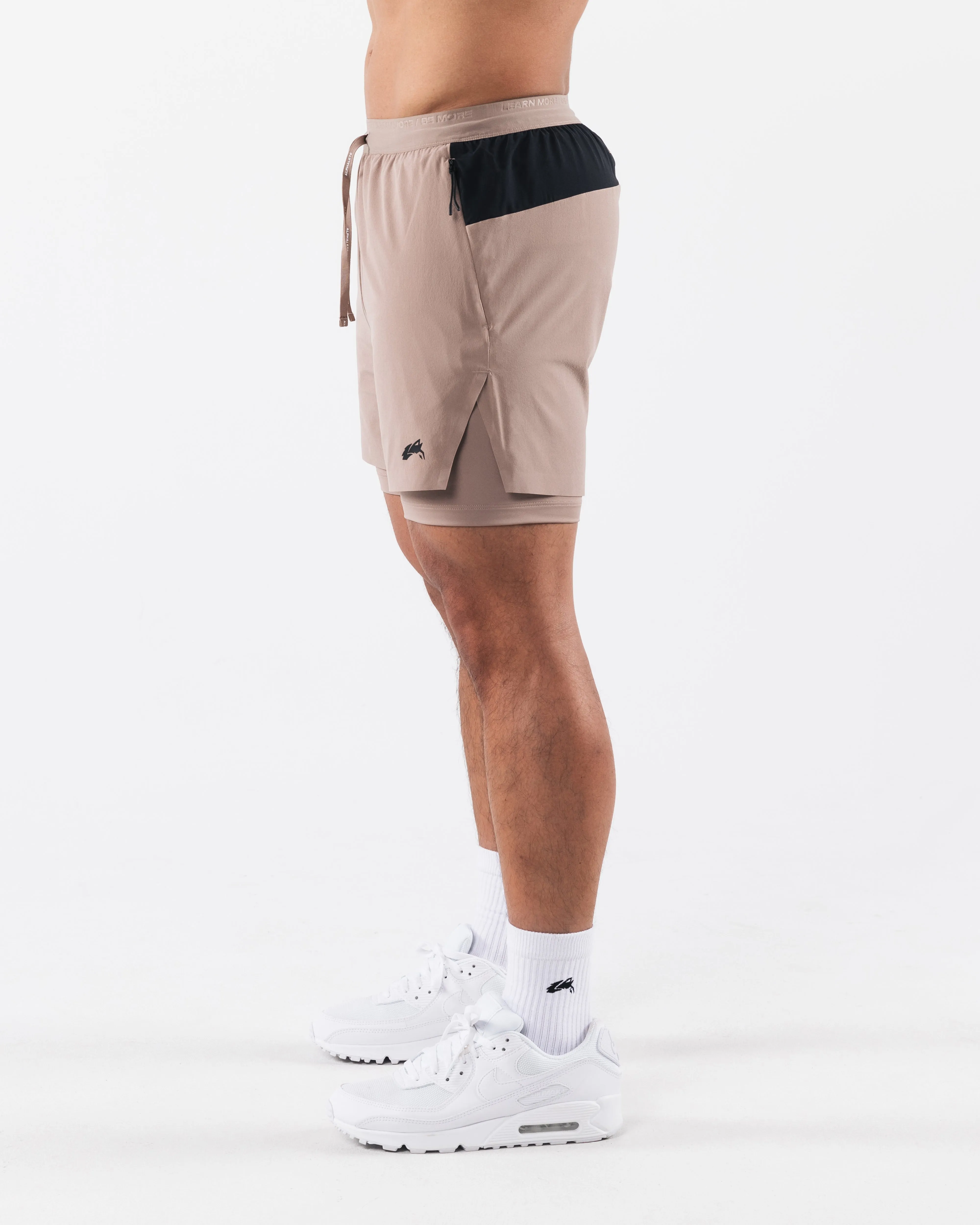 Elite Swift Short 5 - Sand