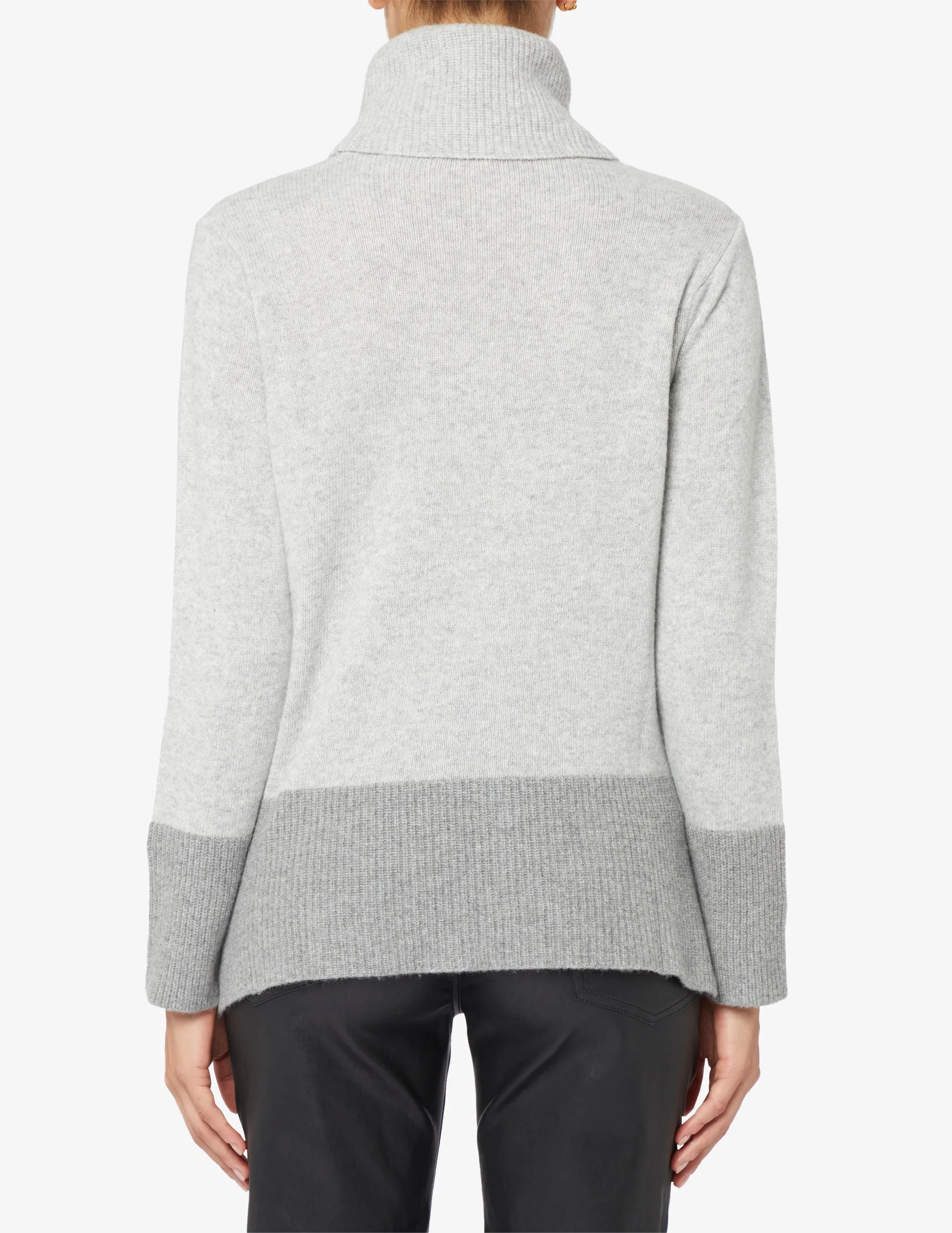 Elizabeth Ascot Turtleneck sweater