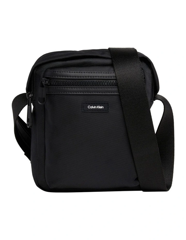 Essential Reporter Bag in Black