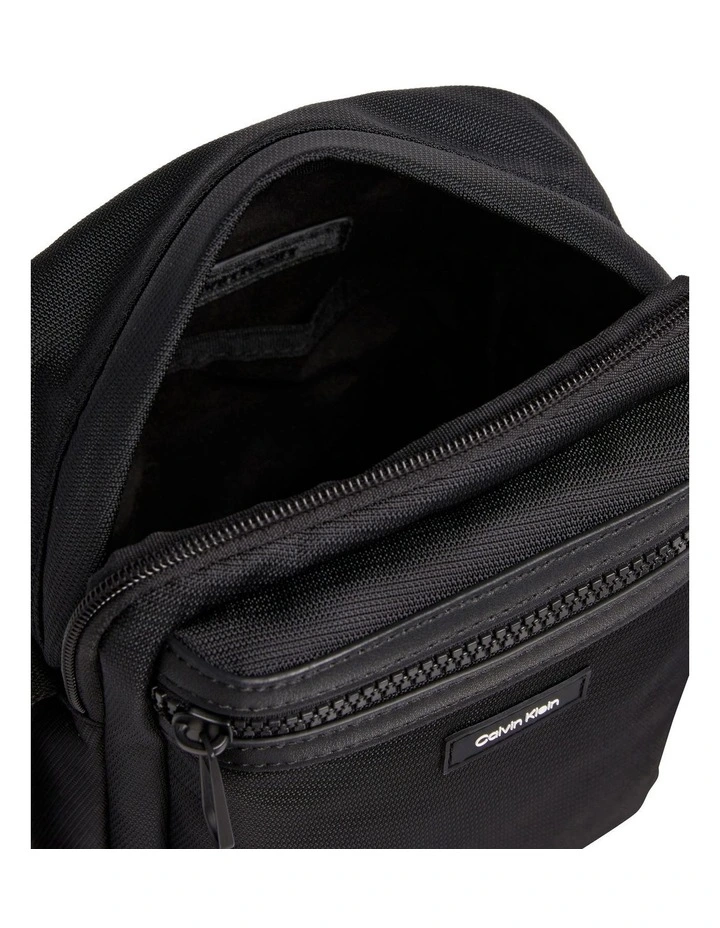 Essential Reporter Bag in Black