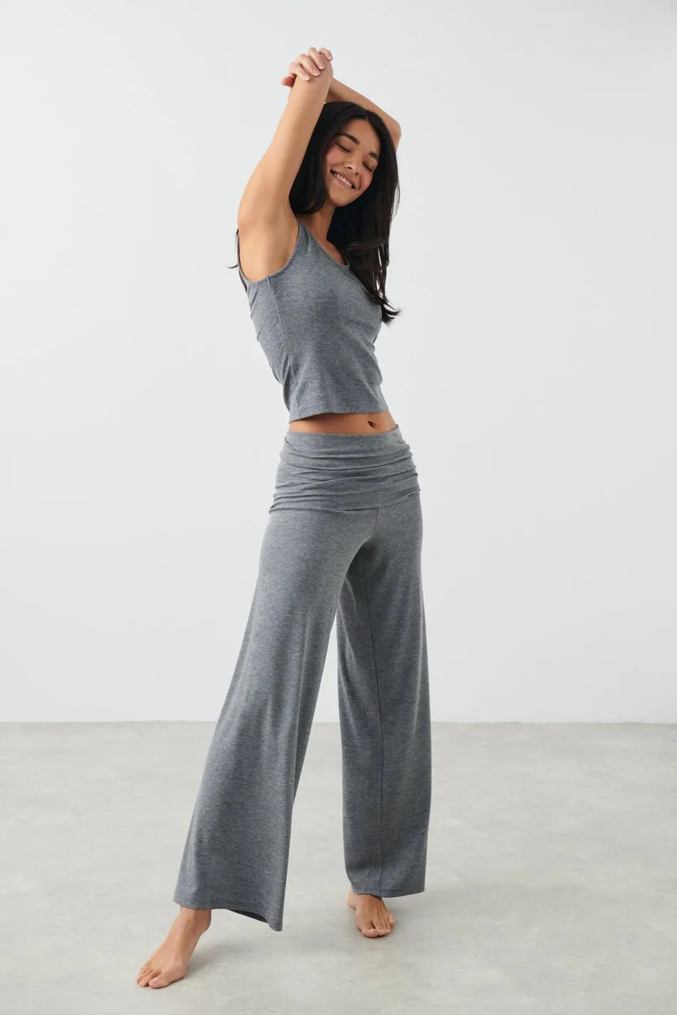 Folded yoga trousers