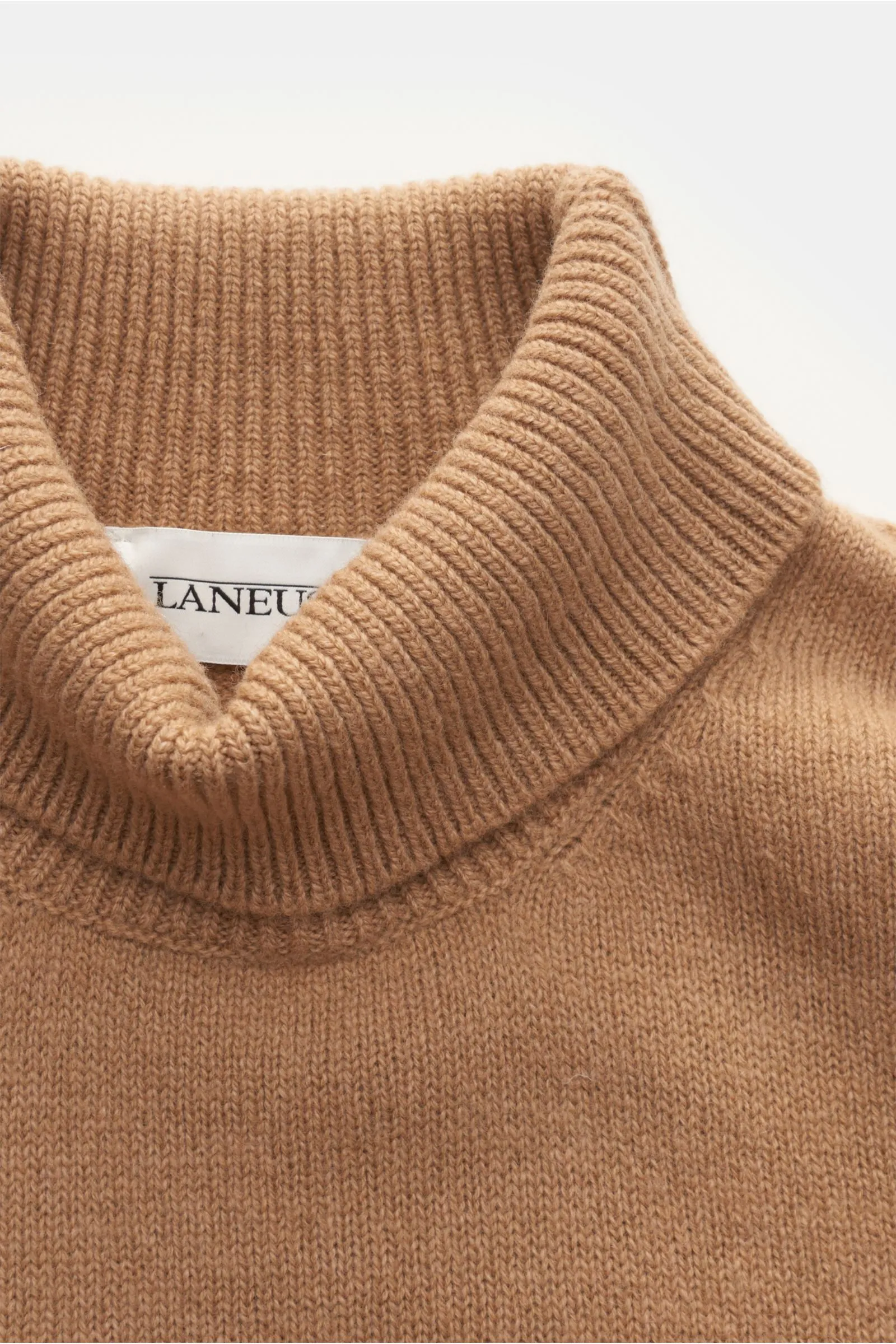 LANEUS turtleneck jumper camel