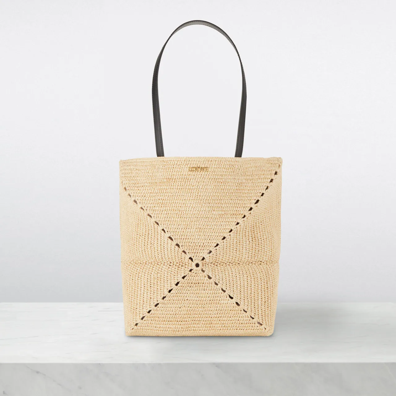 LOEWE PAULAS IBIZA 2024 Puzzle Fold Raffia Medium Tote - Natural