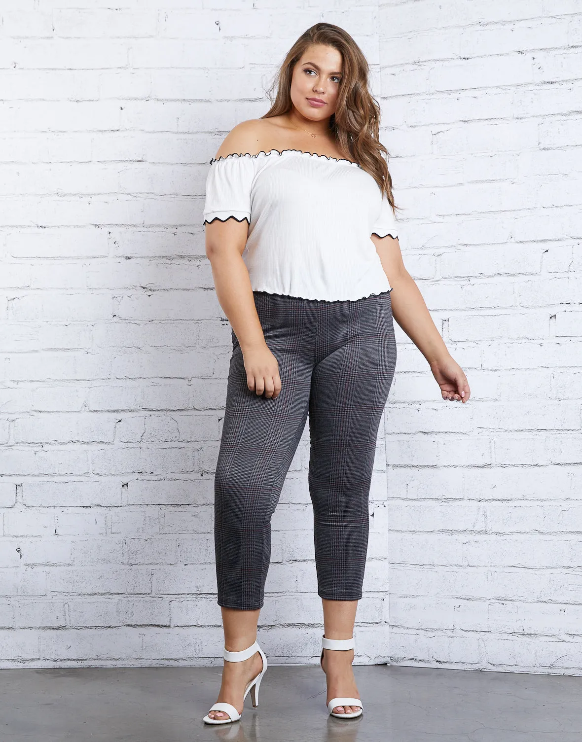 Plus Size Houndstooth Leggings