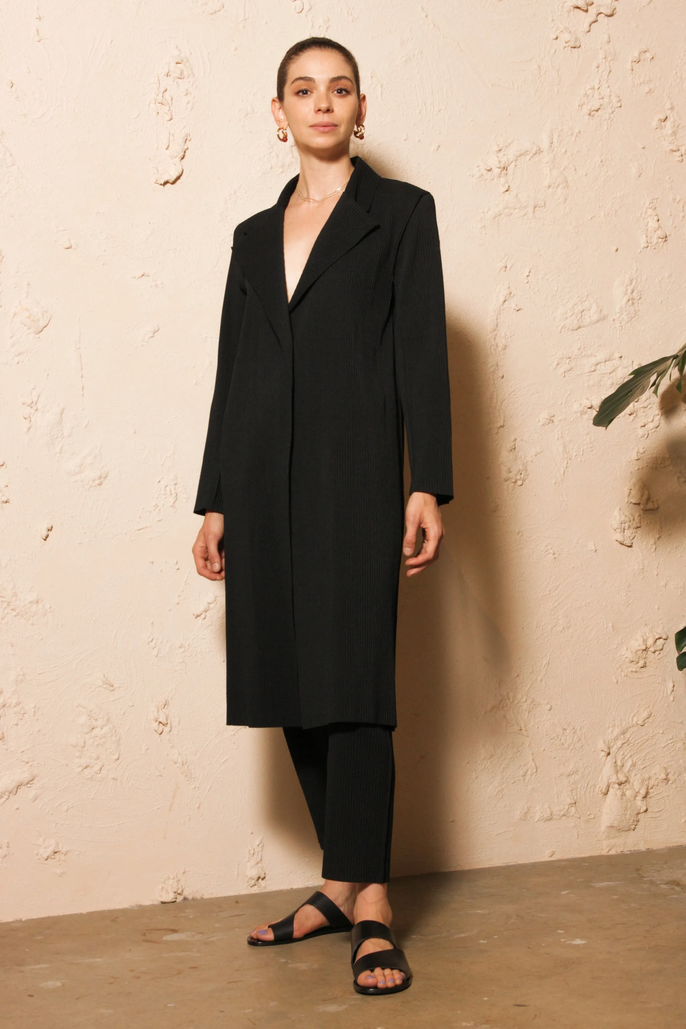 Soft Pleated Coat Black