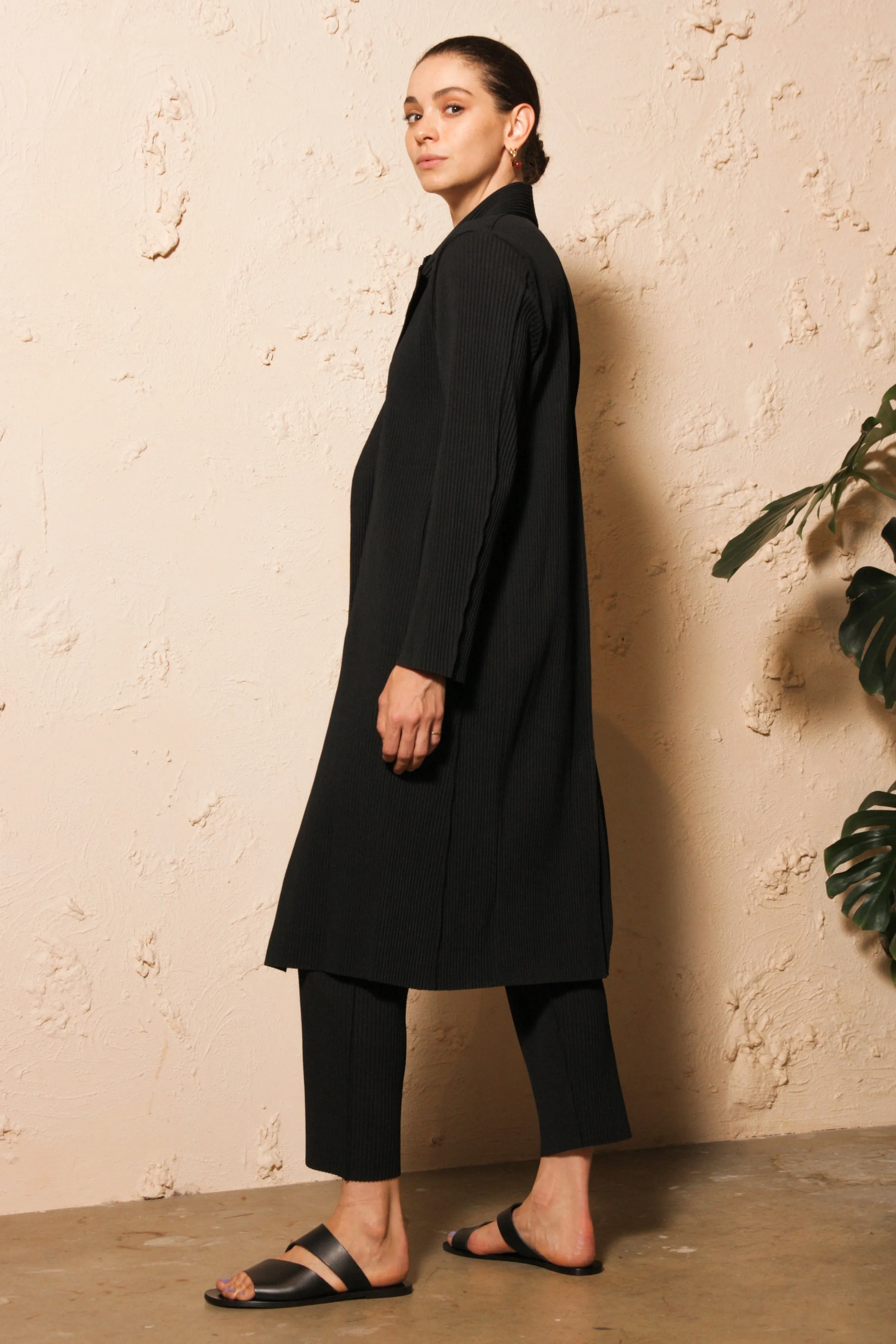 Soft Pleated Coat Black