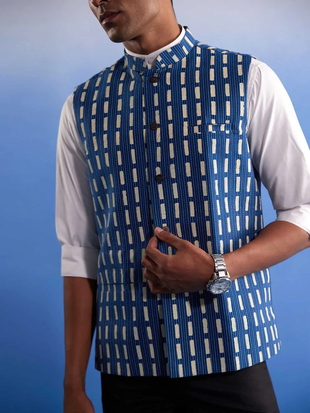 Vastramay Men's Blue Rubber Print Nehru jacket