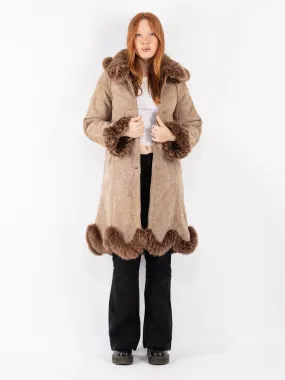 Vintage 90's Women Hooded Sheepskin Coat in Beige