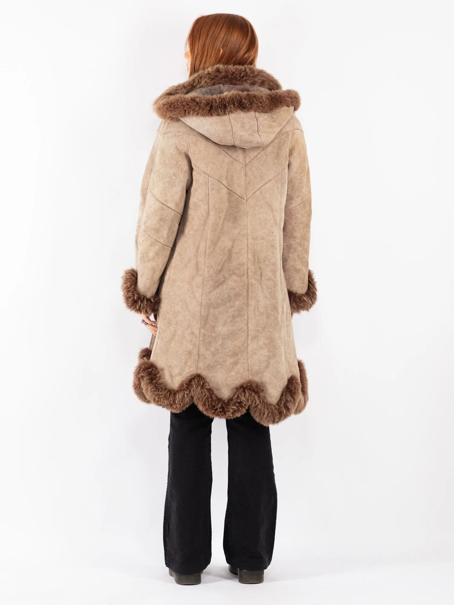 Vintage 90's Women Hooded Sheepskin Coat in Beige