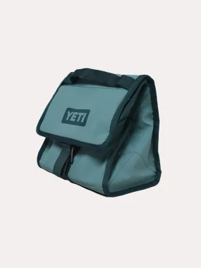     YETI COOLERS  Daytrip Lunch Bag    